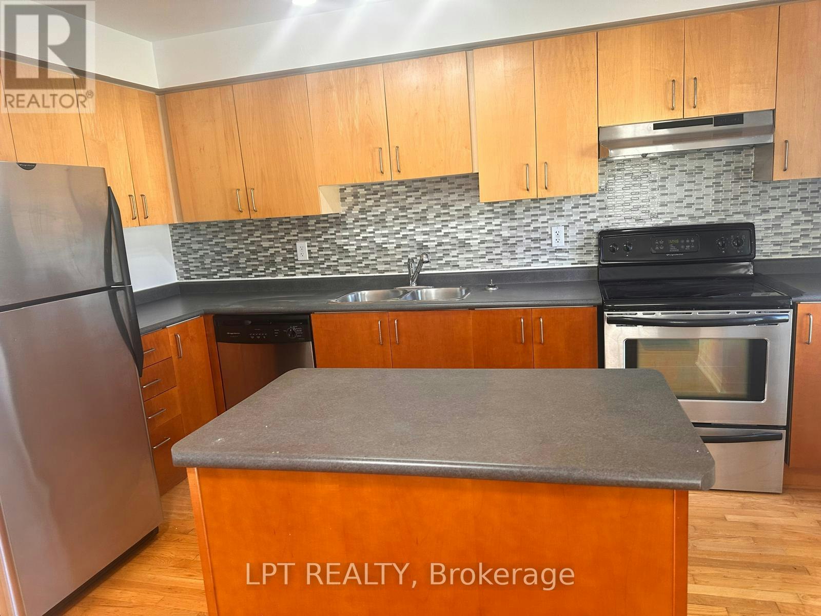 24-735 Sheppard Avenue, Pickering, ON, L1V 7K5 - 11
