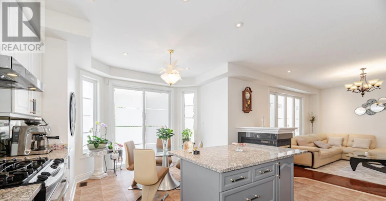 3809 Candlelight Drive, Mississauga, ON, L5M 8A8 - 17