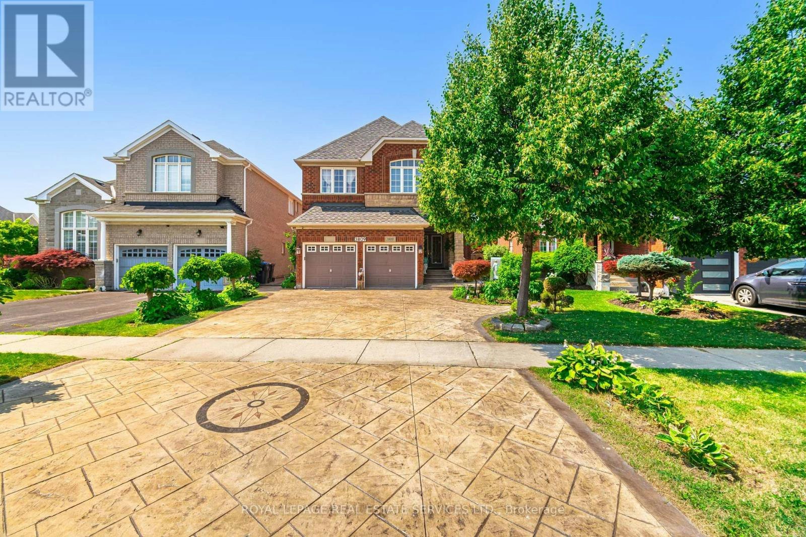 3809 Candlelight Drive, Mississauga, ON, L5M 8A8 - 2