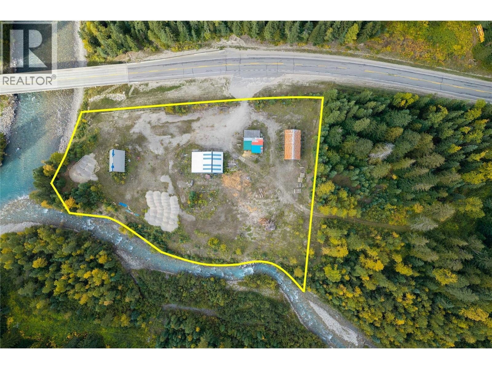 6950 E Trans Canada Highway, Revelstoke, BC, V0E 2S0