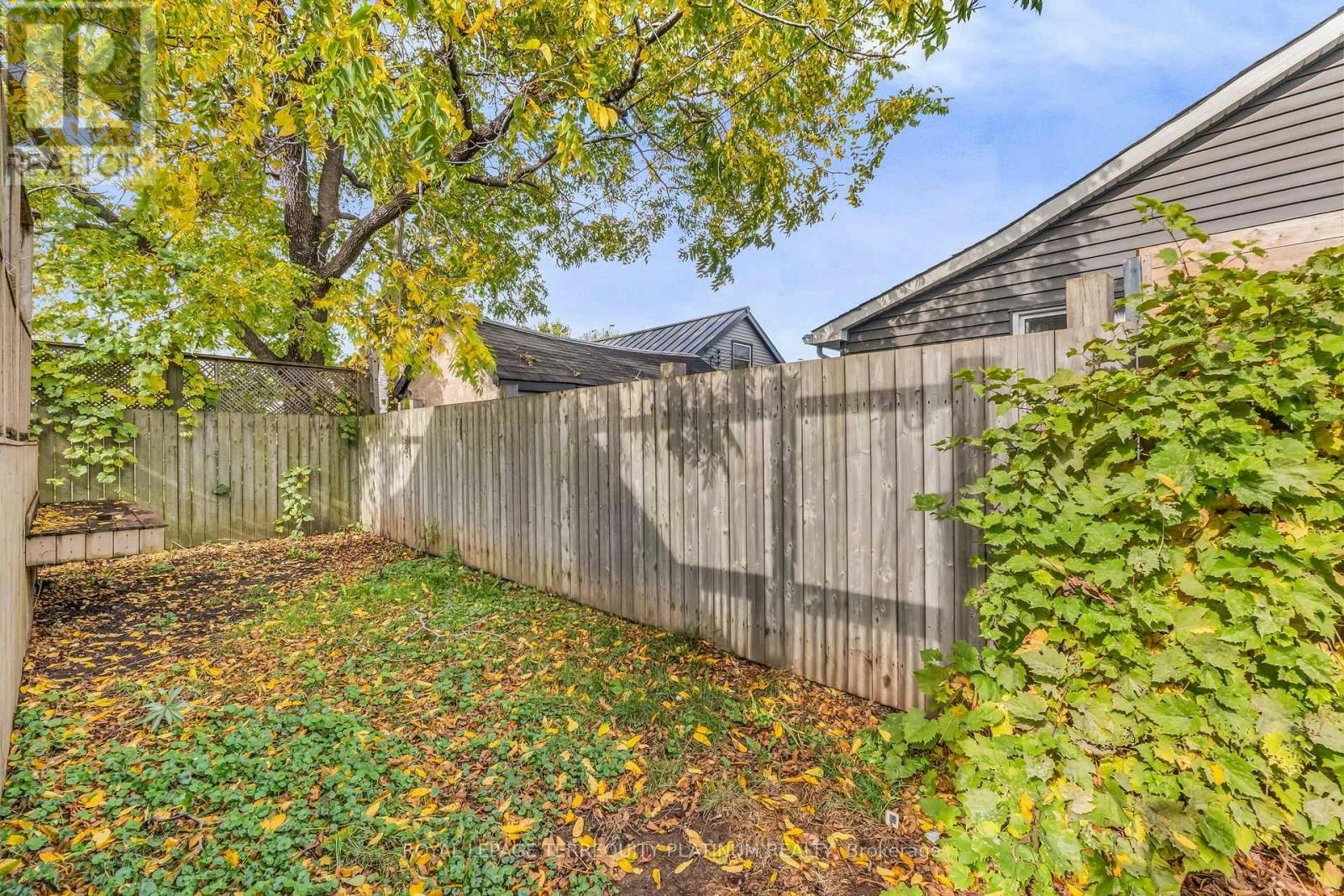 10 Locarno Avenue, Hamilton, ON, L8H 7H3 - 34