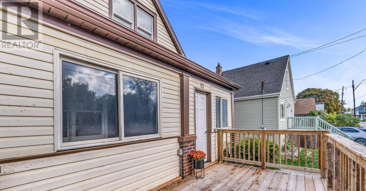 10 Locarno Avenue, Hamilton, ON, L8H 7H3 - 6