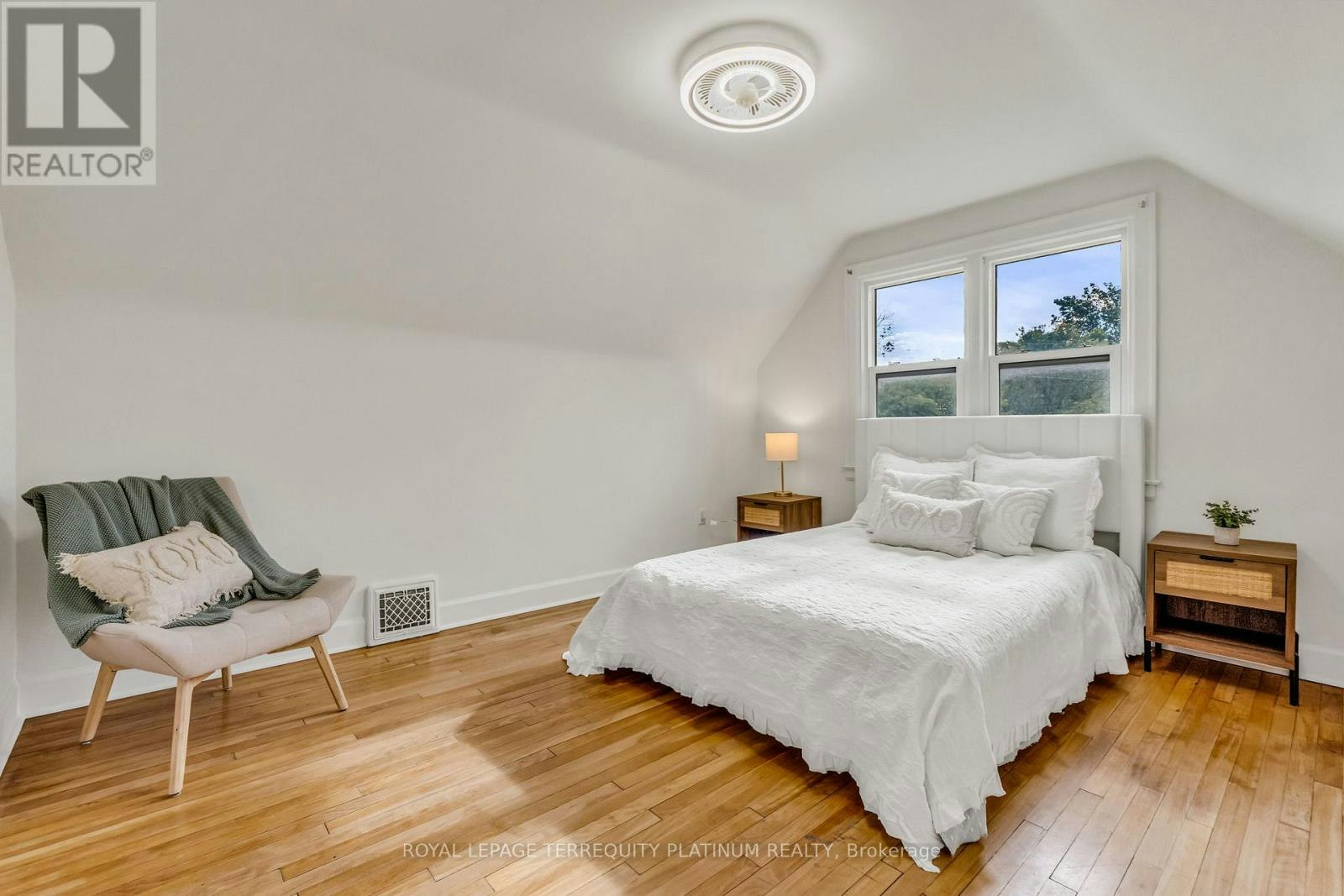 10 Locarno Avenue, Hamilton, ON, L8H 7H3 - 27