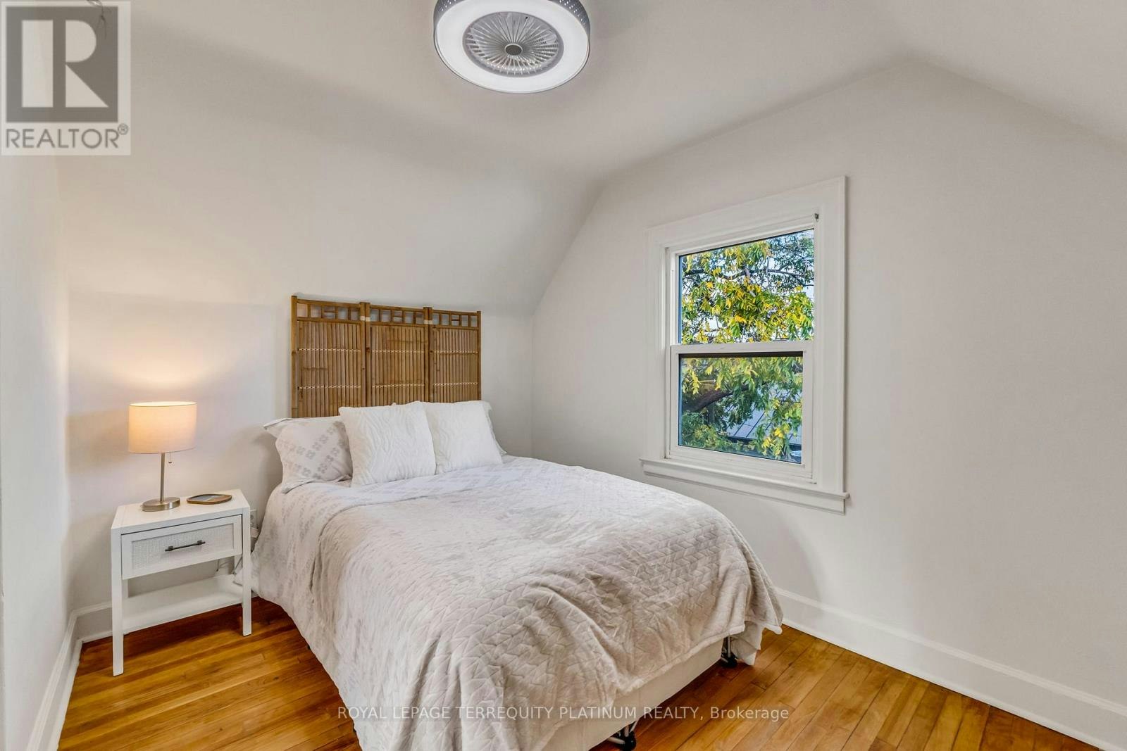 10 Locarno Avenue, Hamilton, ON, L8H 7H3 - 21