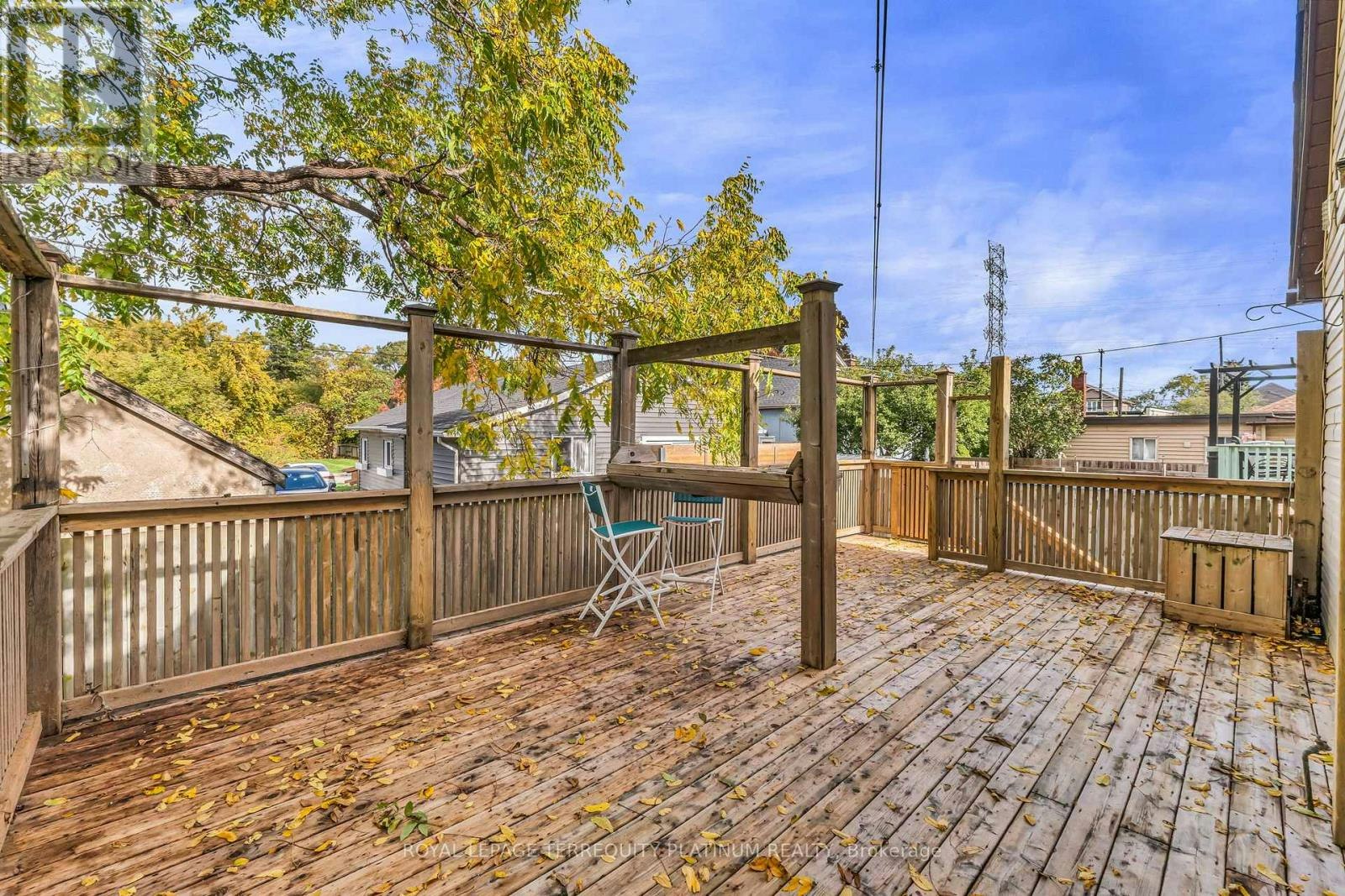 10 Locarno Avenue, Hamilton, ON, L8H 7H3 - 37