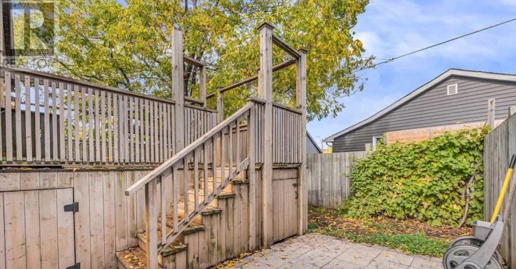 10 Locarno Avenue, Hamilton, ON, L8H 7H3 - 32