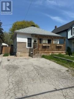 182 Bloor Street W, Oshawa, ON, L1J 1P7