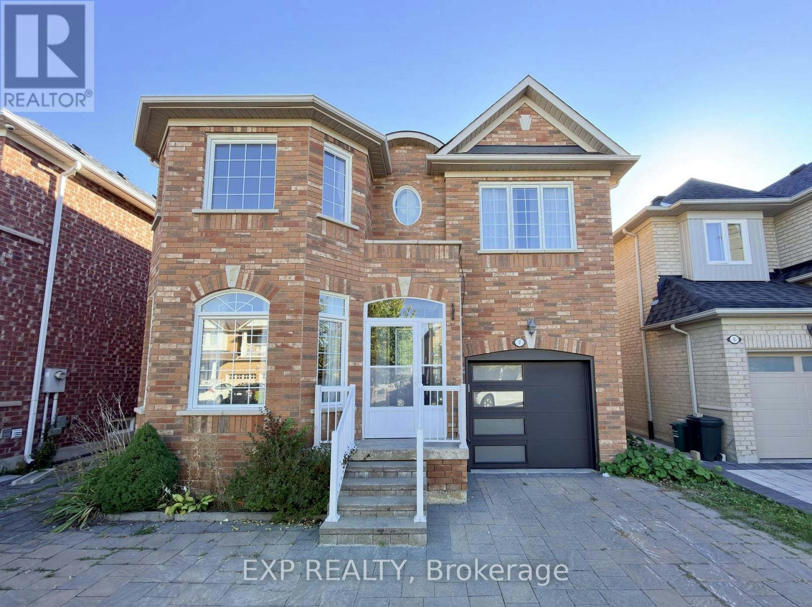 7 Davidoff Street, Markham, ON, L6E 1R2
