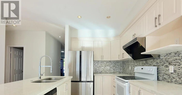 7 Davidoff Street, Markham, ON, L6E 1R2 - 9