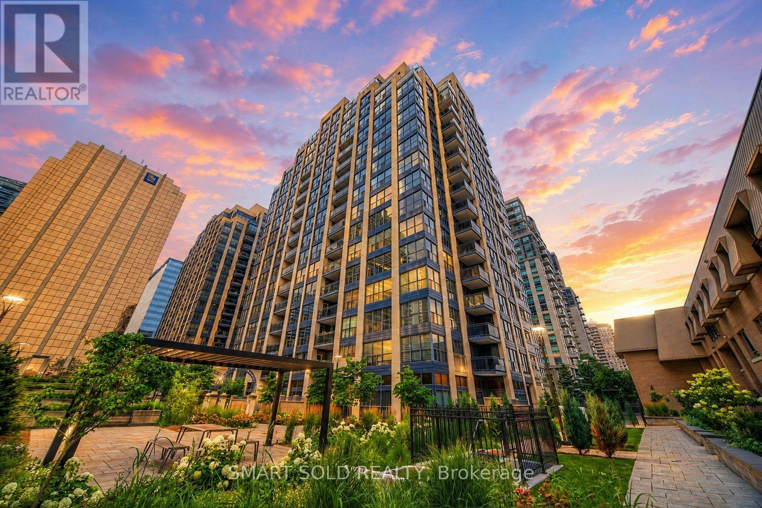 205-28 Hollywood Avenue, Toronto, ON, M2N 6S4
