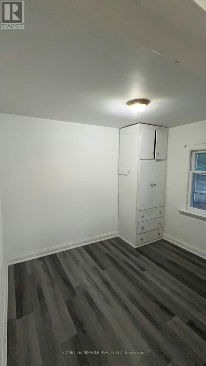 213 Queen Street W, Brampton, ON, L6Y 1M6 - 4