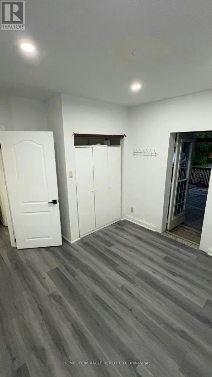 213 Queen Street W, Brampton, ON, L6Y 1M6 - 8