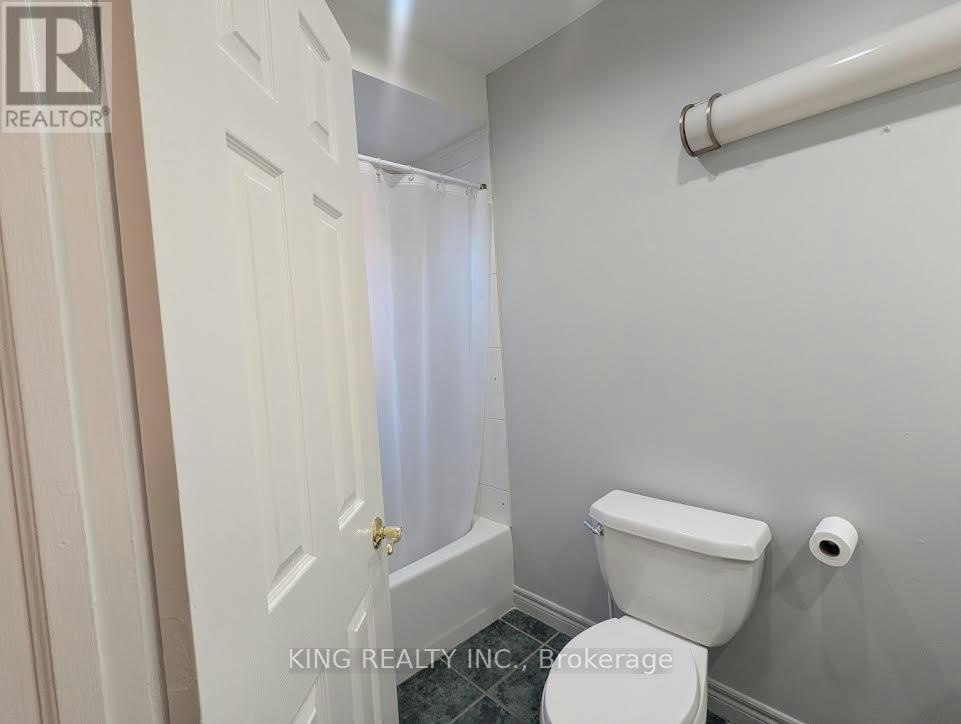 15 Roxaline Street, Toronto, ON, M9P 2Y6 - 5