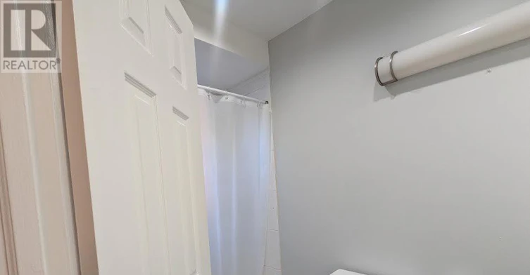 15 Roxaline Street, Toronto, ON, M9P 2Y6 - 5