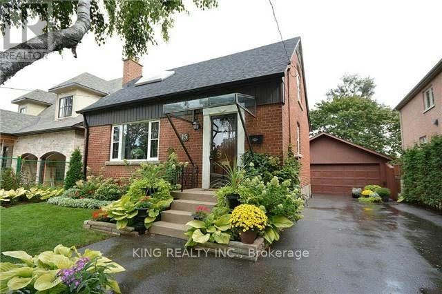 15 Roxaline Street, Toronto, ON, M9P 2Y6