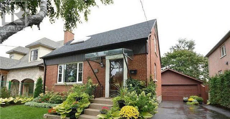 15 Roxaline Street, Toronto, ON, M9P 2Y6