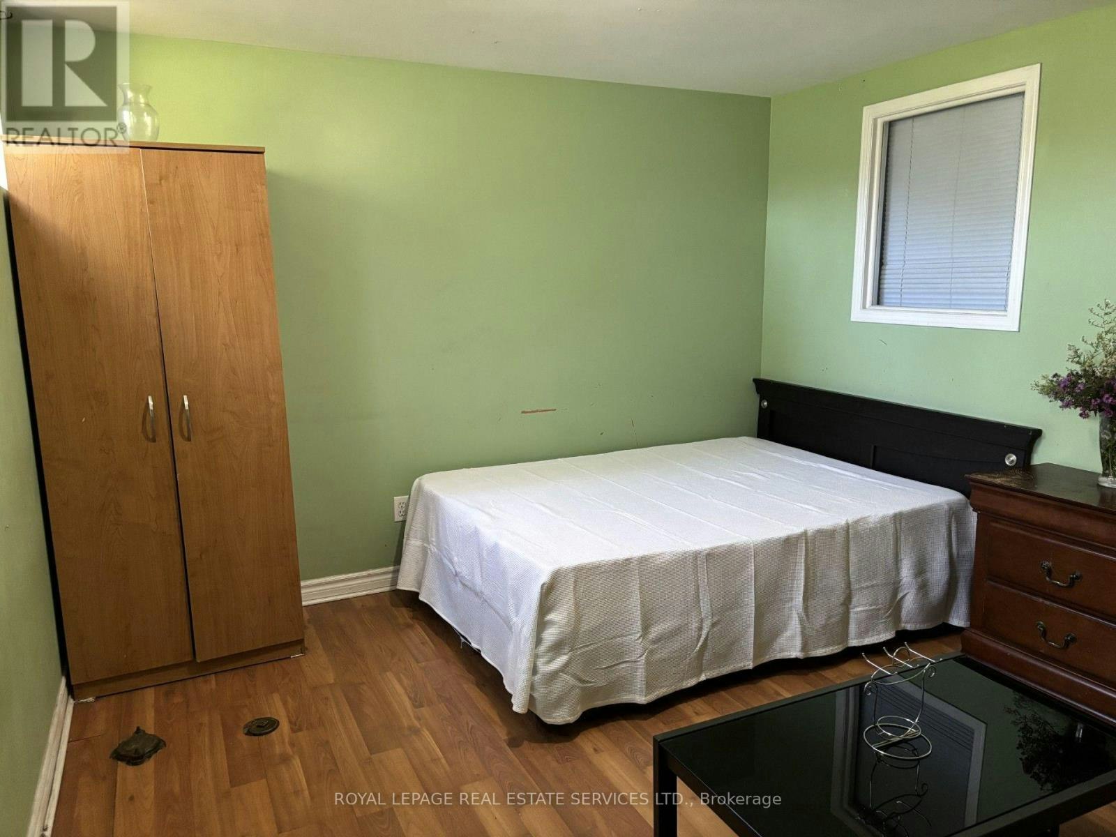 ROOM-15 Sonnet Court, Toronto, ON, M6L 1J6 - 3