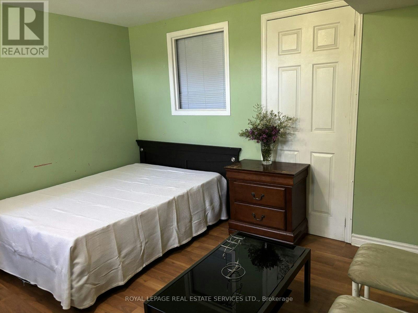ROOM-15 Sonnet Court, Toronto, ON, M6L 1J6 - 5