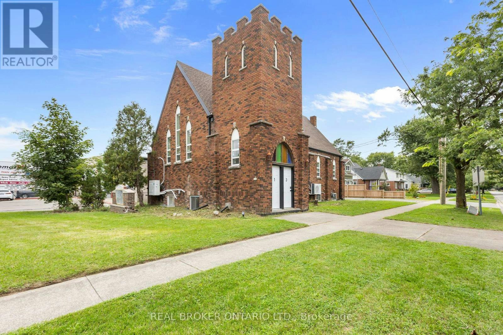 3-120 Thorold Road, Welland, ON, L3C 3V3