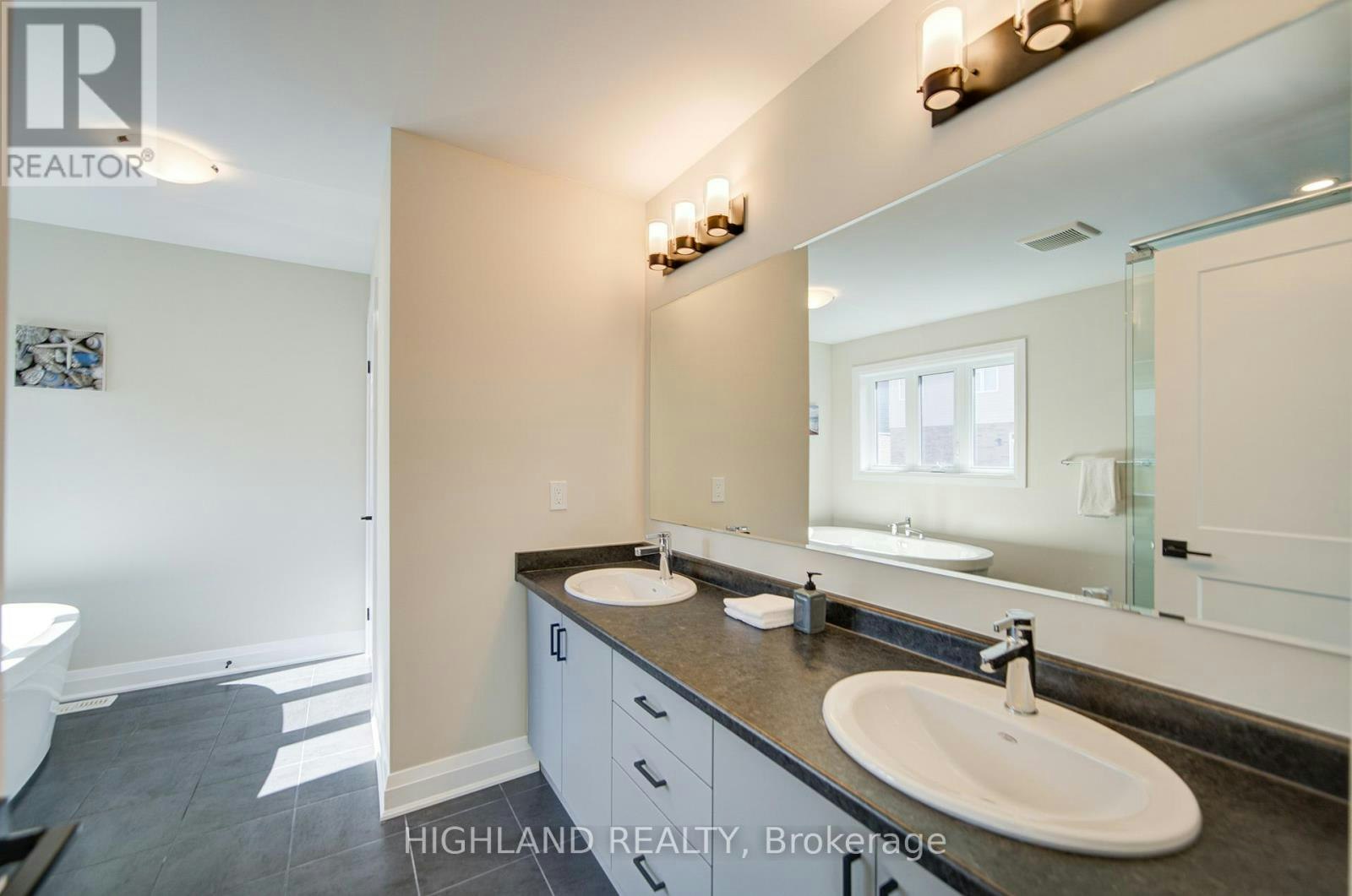 565 Balsam Popar Street, Waterloo, ON, N2V 0H8 - 19