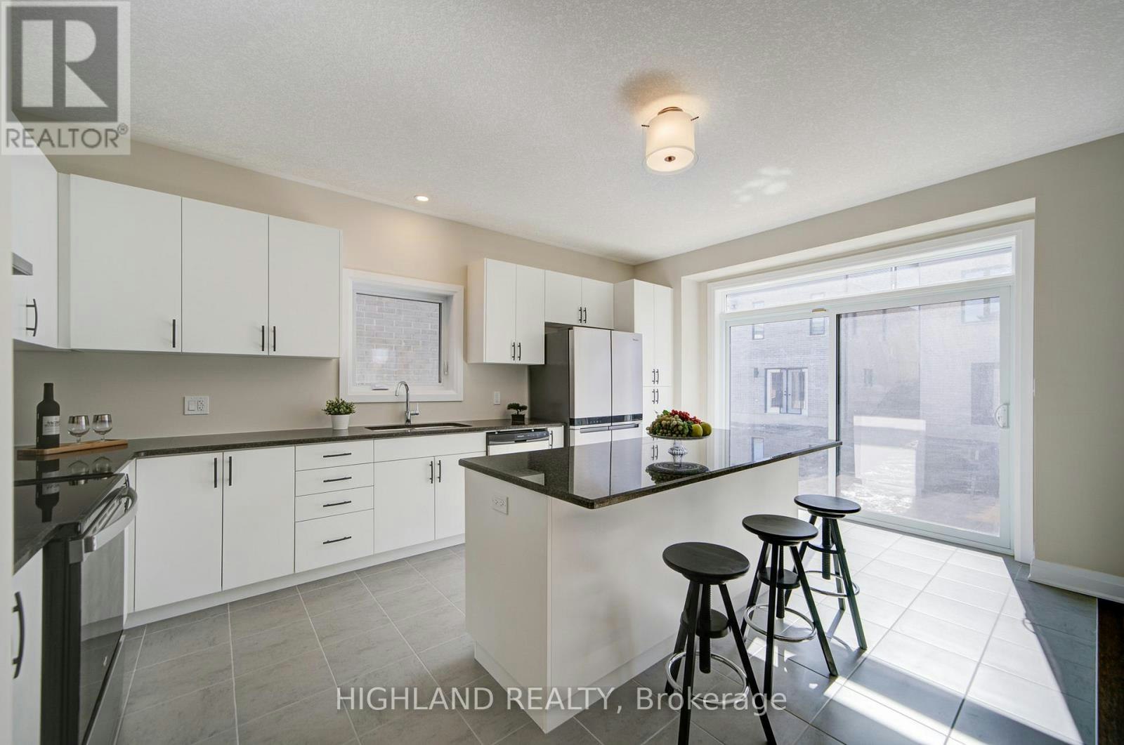 565 Balsam Popar Street, Waterloo, ON, N2V 0H8 - 9