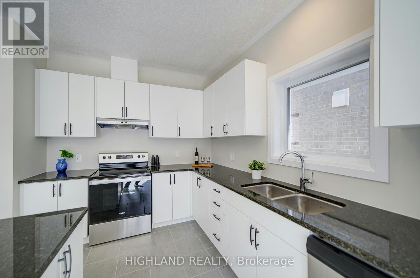565 Balsam Popar Street, Waterloo, ON, N2V 0H8 - 8