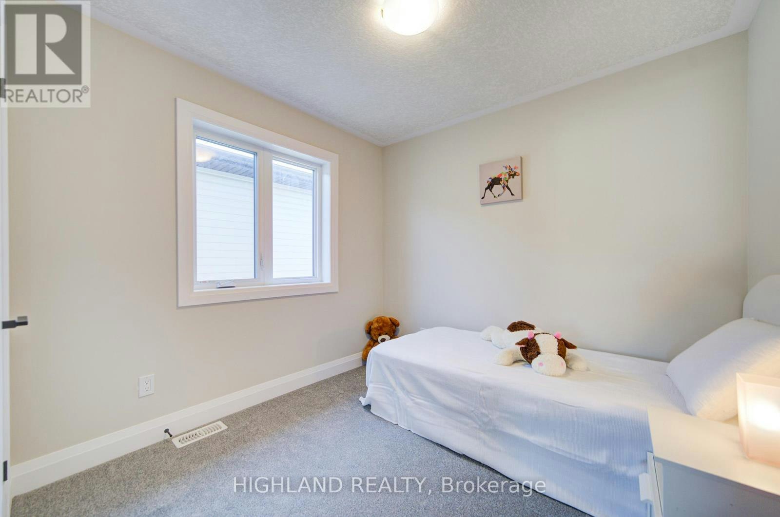565 Balsam Popar Street, Waterloo, ON, N2V 0H8 - 21