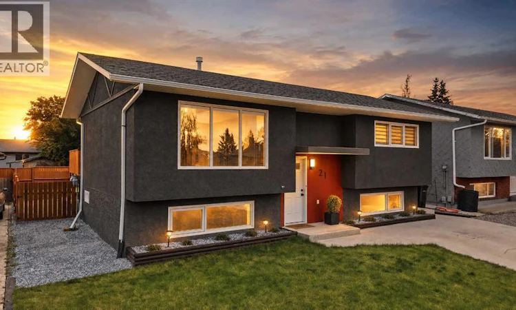 21 Parkland Drive