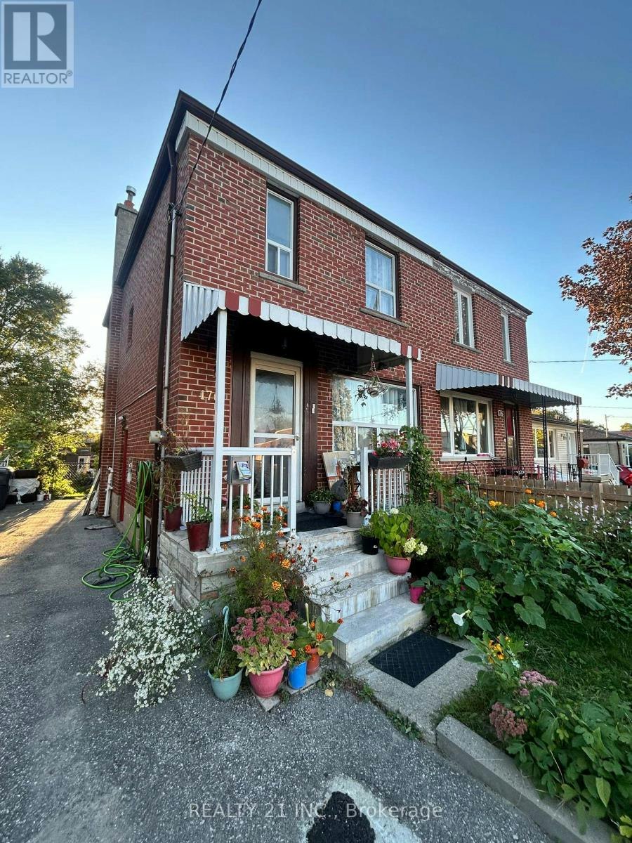 176 Linden Avenue, Toronto, ON, M1K 3H8