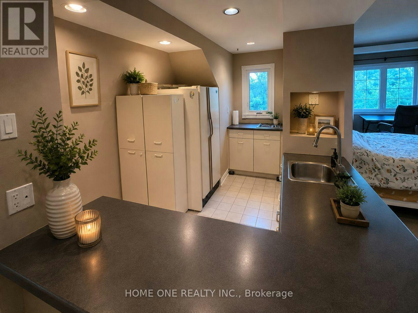 89 Regent Street, Richmond Hill, ON, L4C 9N7 - 3