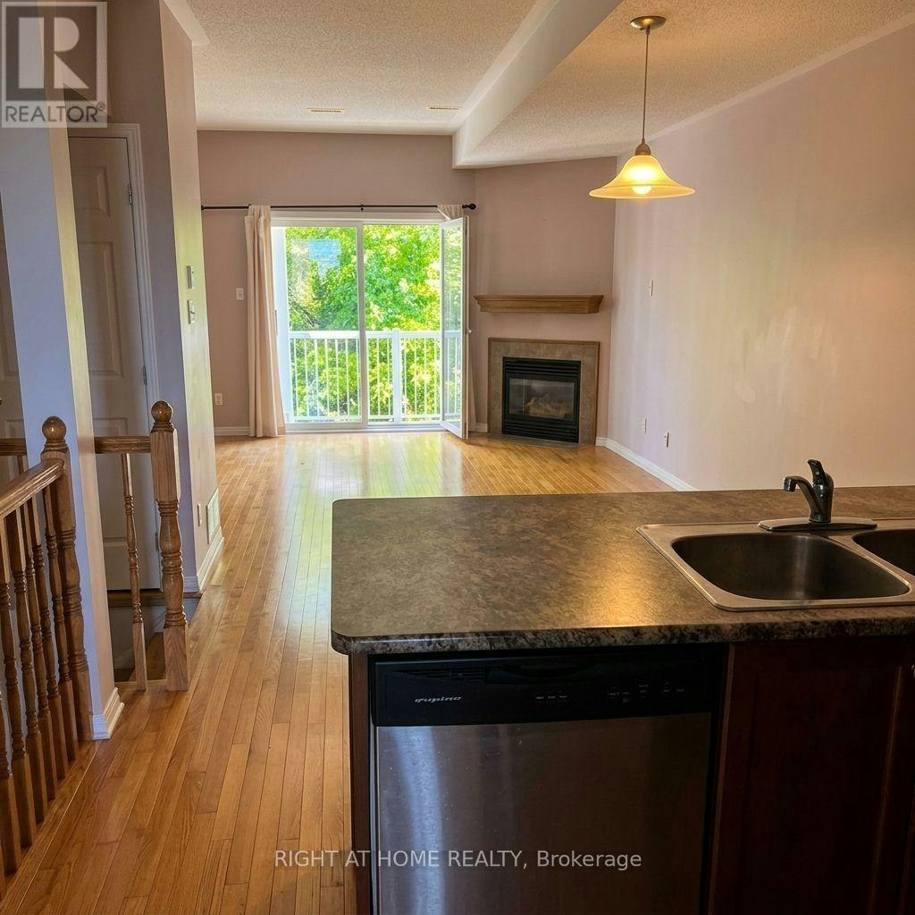 1046 Redtail Private, Ottawa, ON, K1J 0A9 - 3