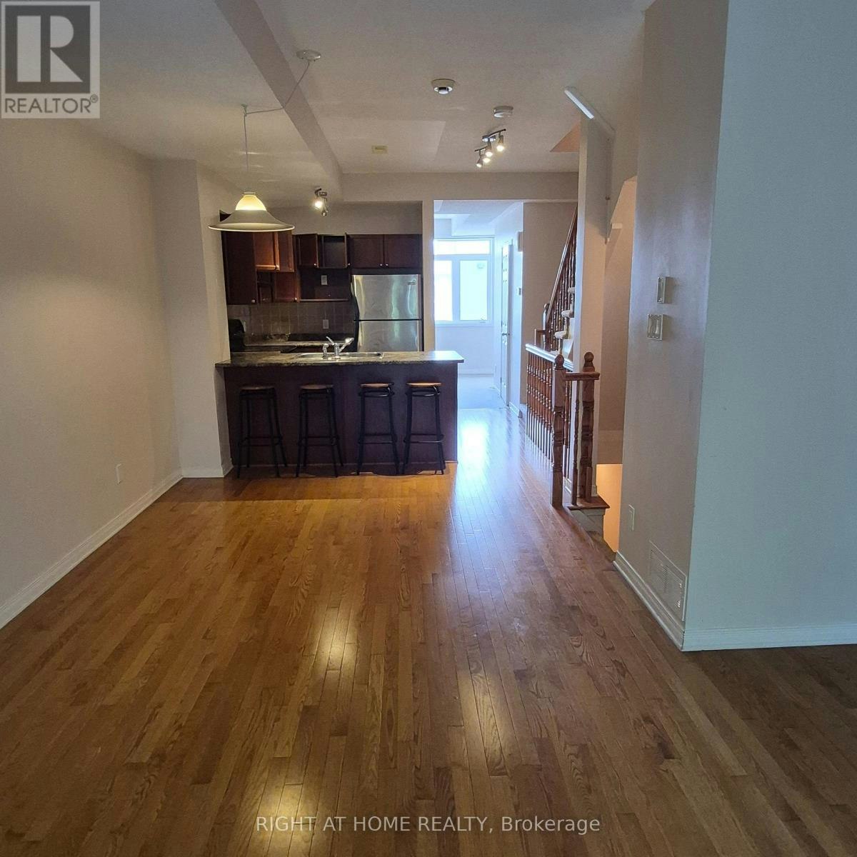1046 Redtail Private, Ottawa, ON, K1J 0A9 - 7