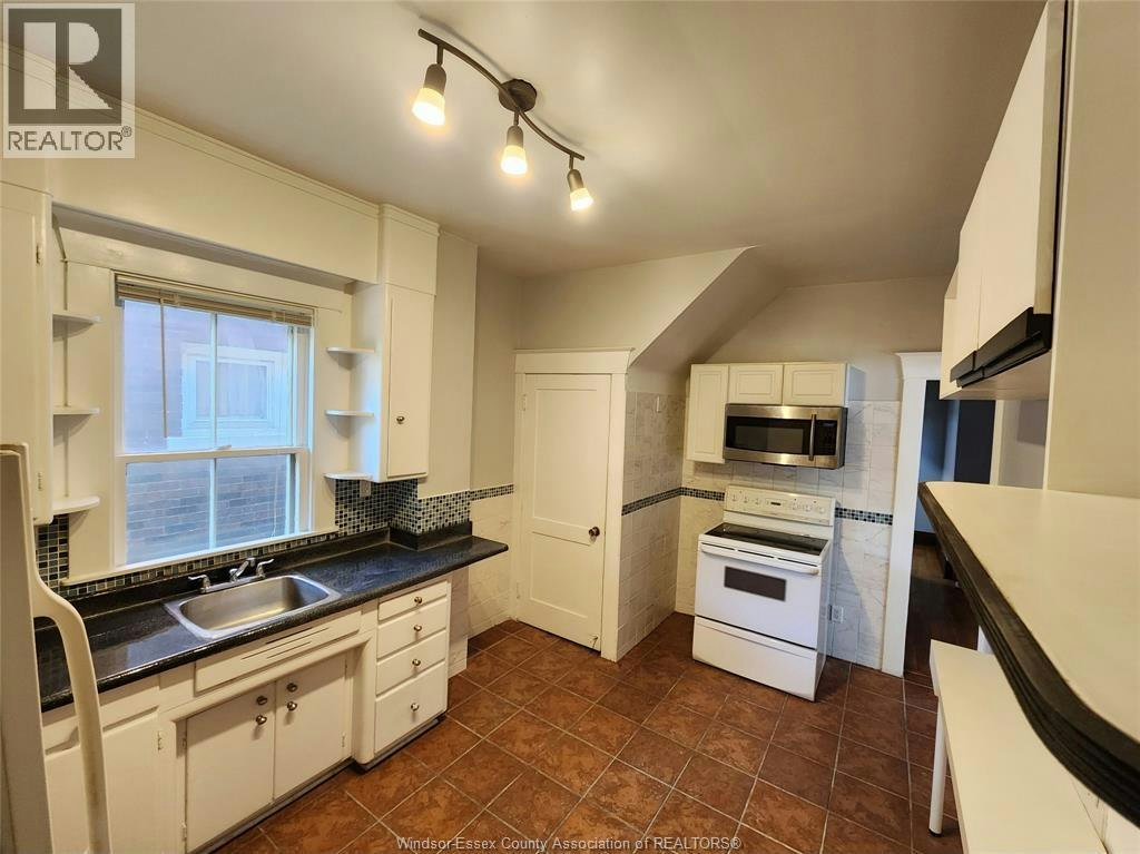 ROOM 1-343 Randolph Avenue, Windsor, ON, N9B 2T4 - 3