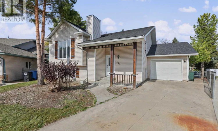 1525 Mary Place