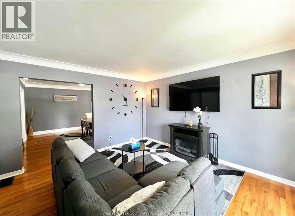 1484 Langlois Avenue, Windsor, ON, N8X 4M1 - 2