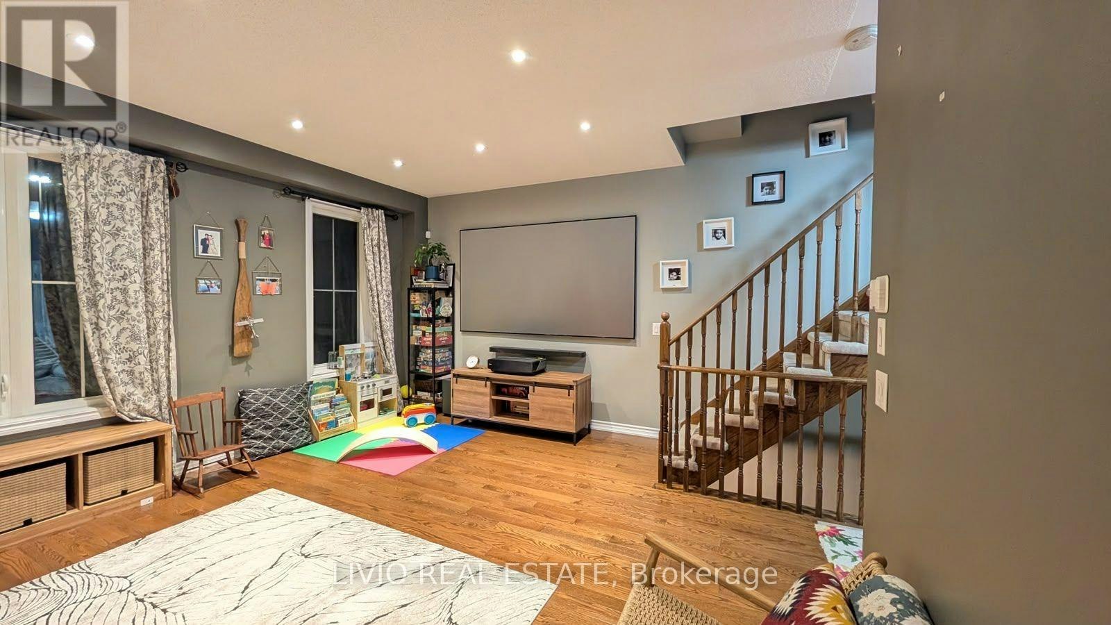 157 Cedar Lake Crescent, Brampton, ON, L6Y 0P9 - 4