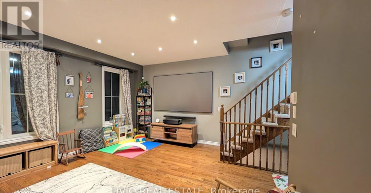 157 Cedar Lake Crescent, Brampton, ON, L6Y 0P9 - 4
