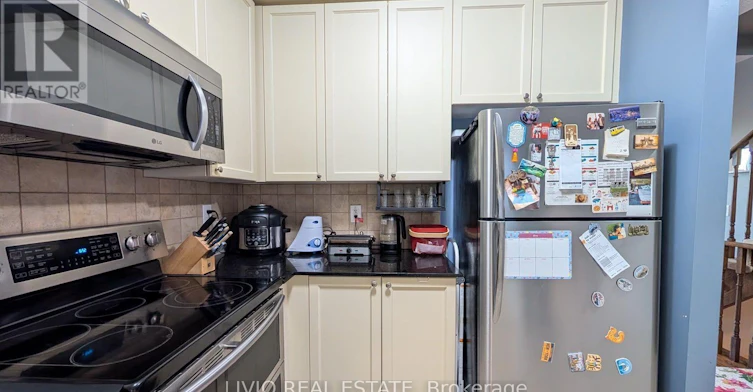 157 Cedar Lake Crescent, Brampton, ON, L6Y 0P9 - 2
