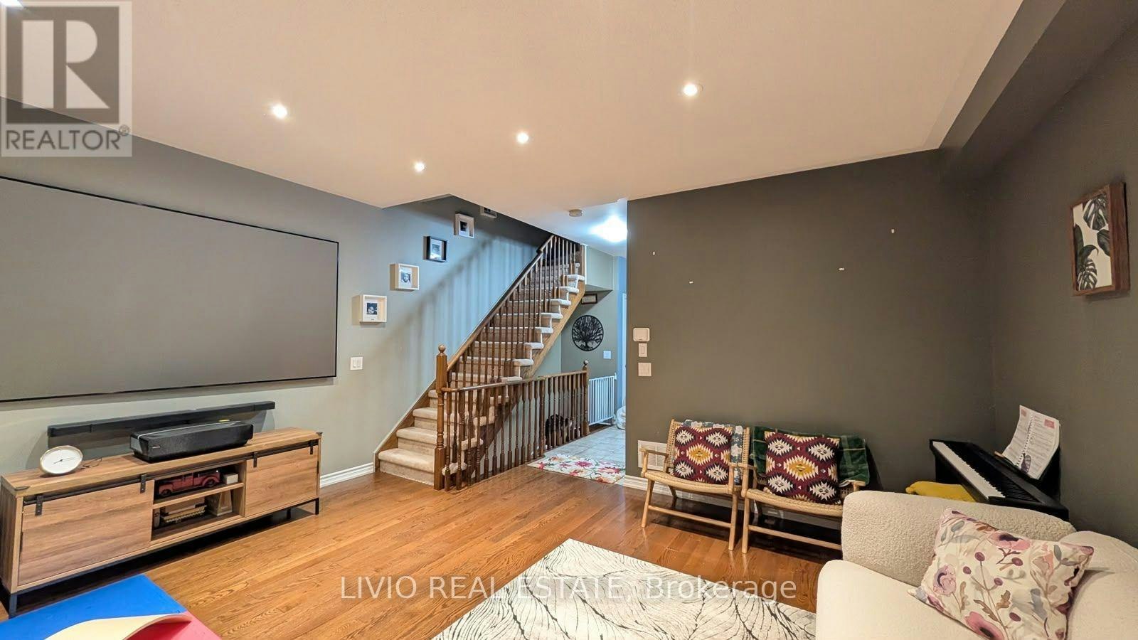 157 Cedar Lake Crescent, Brampton, ON, L6Y 0P9 - 5
