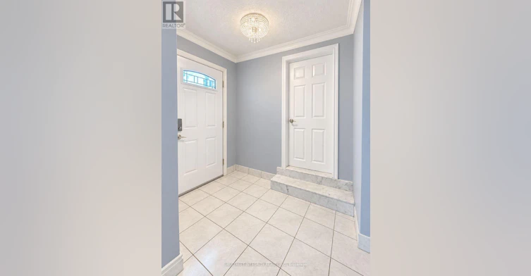 104 Shelborne Avenue, Toronto, ON, M5N 1Z3 - 3