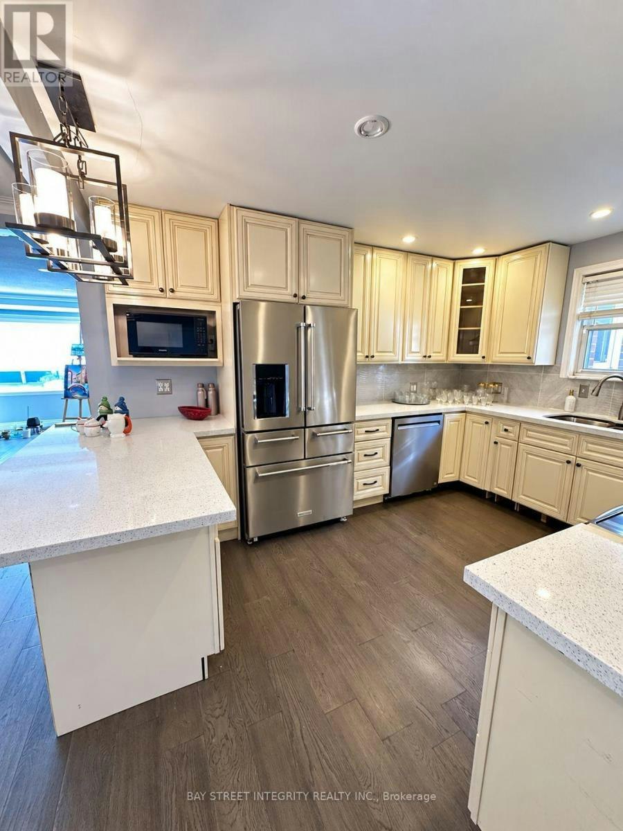 MAIN FLOOR-104 Shelborne Avenue, Toronto, ON, M5N 1Z3 - 19