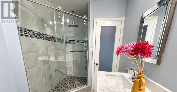 MAIN FLOOR-104 Shelborne Avenue, Toronto, ON, M5N 1Z3 - 23