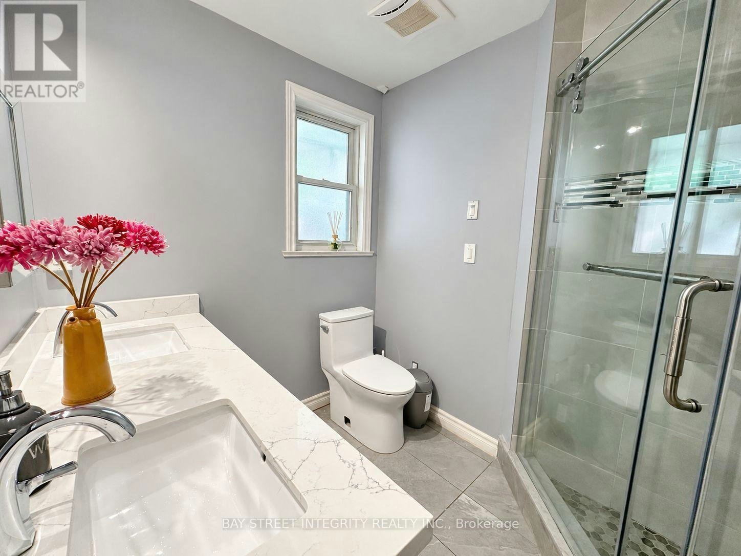 MAIN FLOOR-104 Shelborne Avenue, Toronto, ON, M5N 1Z3 - 25