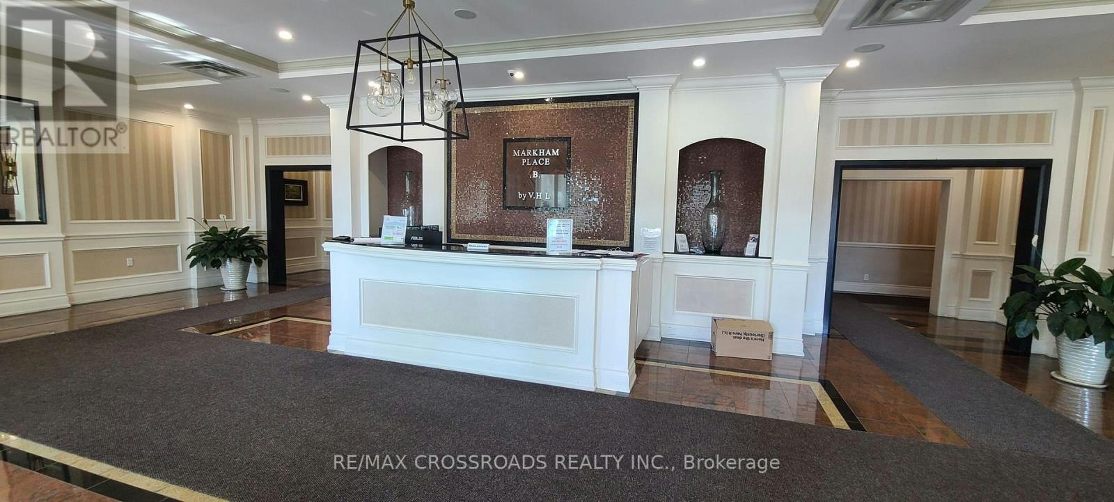 3M-6 Rosebank Drive, Toronto, ON, M1B 0A1 2