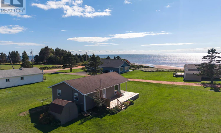 10 Mackay Drive