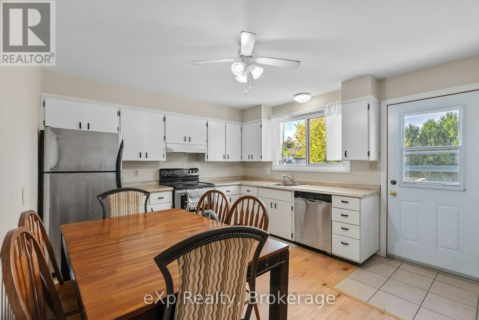 286 Dufferin Street, Stratford, ON, N5A 2H2 - 4
