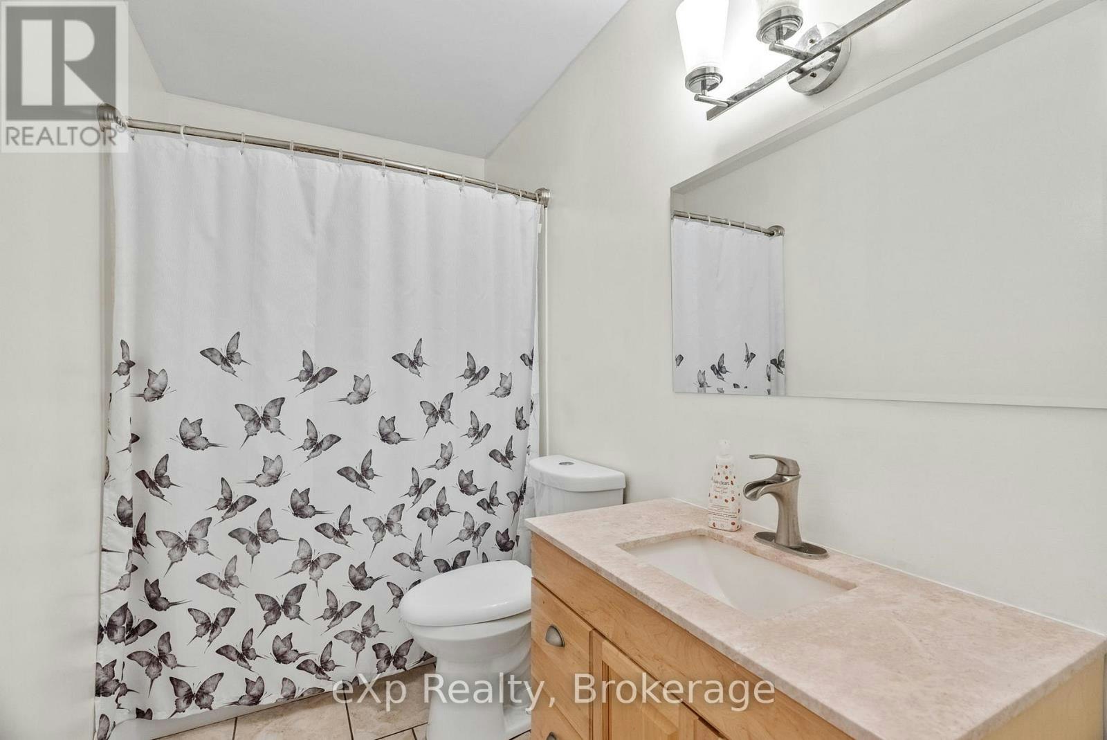 286 Dufferin Street, Stratford, ON, N5A 2H2 - 16