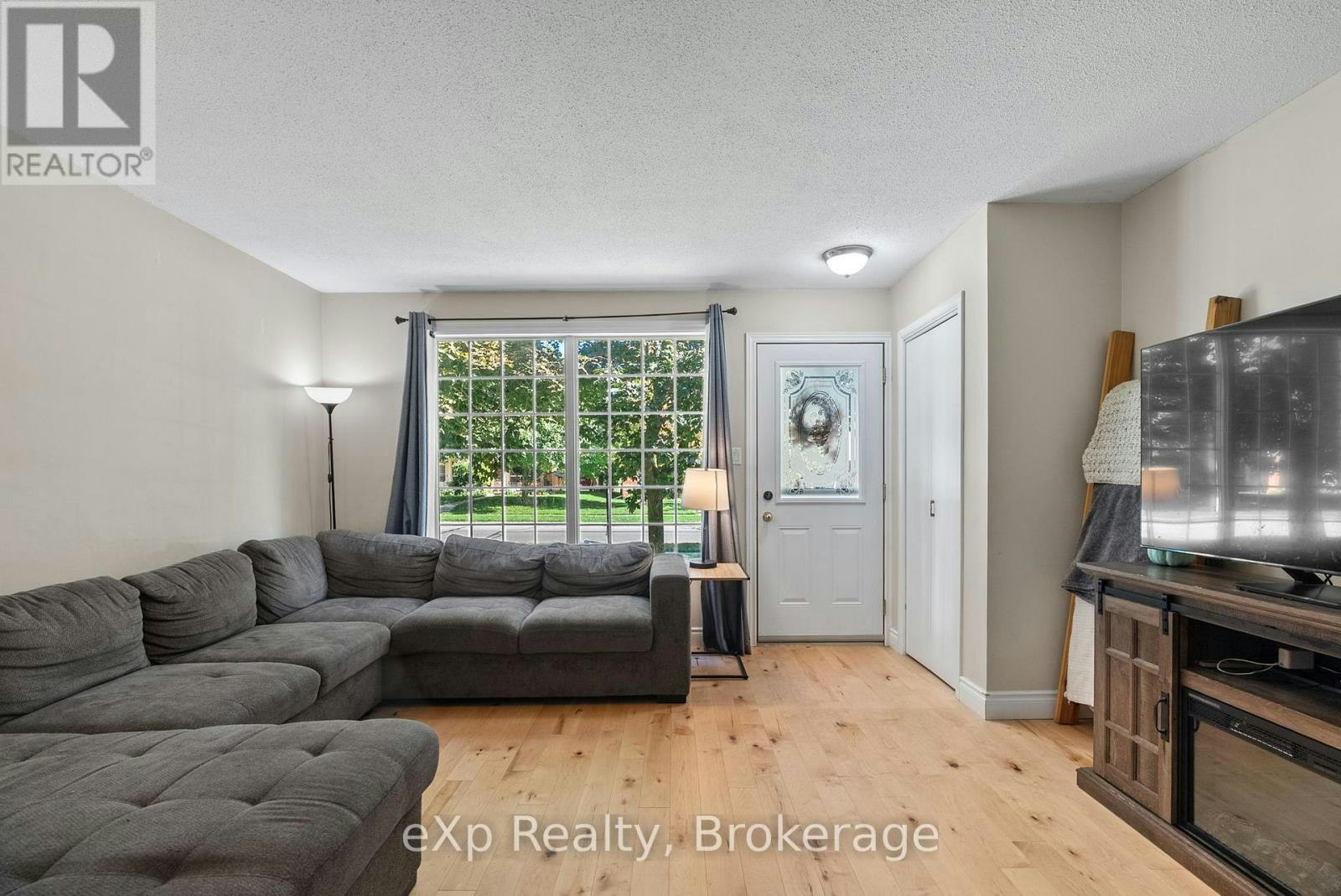 286 Dufferin Street, Stratford, ON, N5A 2H2 - 7