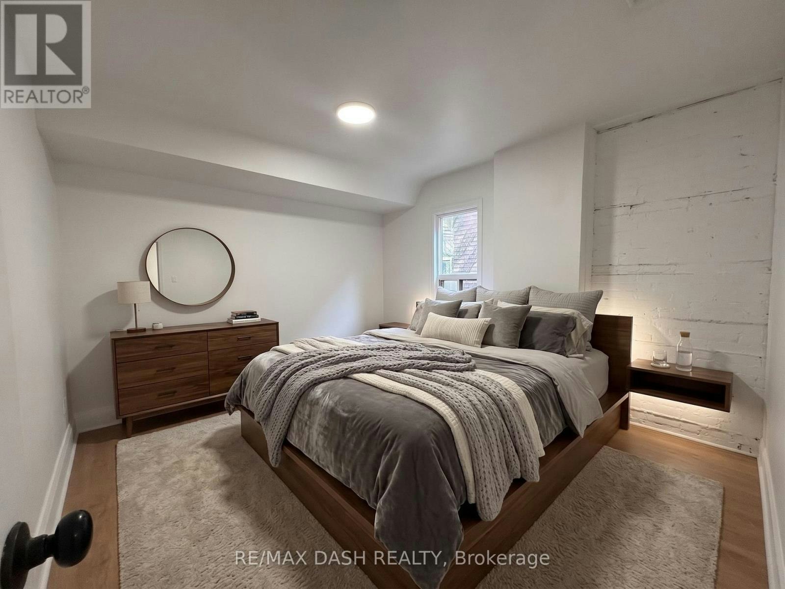 2-1303 Bloor Street W, Toronto, ON, M6H 1P1