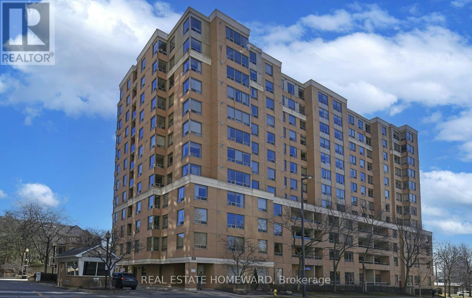 916-88 Grandview Way, Toronto, ON, M2N 6V6